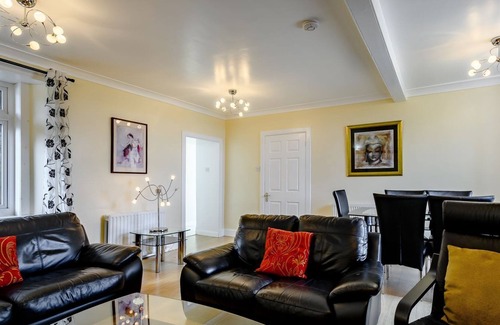Rothesay Cabaña | 3 bedroom accommodation in Ascog, Isle of Bute