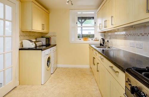 Rothesay Cabaña | 3 bedroom accommodation in Ascog, Isle of Bute