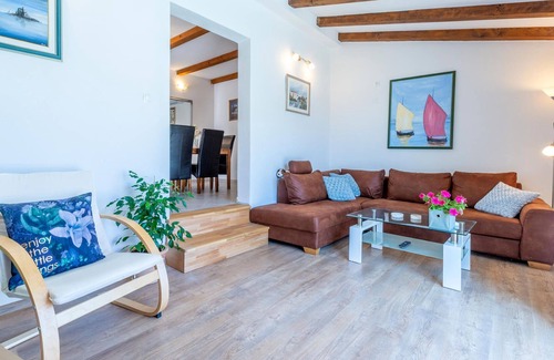 Dracevica Casa | Alojamiento de 3 habitaciones en Nerezisca