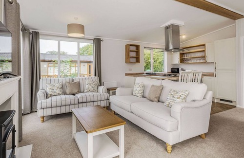 Yaxham Cabina | 3 bedroom accommodation in Yaxham, Dereham