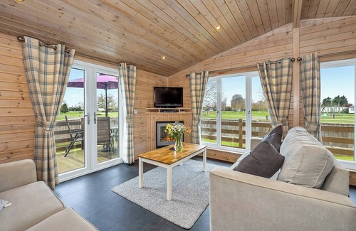 Leiston Chalet De Esquí | 3 bedroom accommodation in Leiston