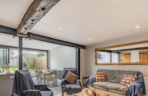 Twyford Cabina | 3 bedroom accommodation in Twyford