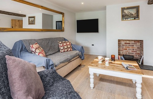 Twyford Cabina | 3 bedroom accommodation in Twyford