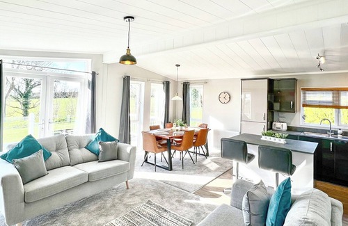 St. Florence Cabina | 3 bedroom accommodation in St Florence, Tenby