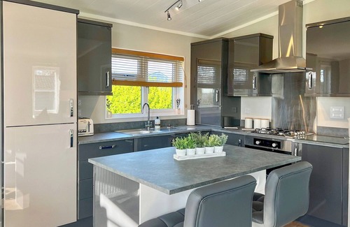 St. Florence Cabina | 3 bedroom accommodation in St Florence, Tenby