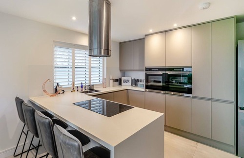 Truro Cabina | 3 bedroom accommodation in Chasewater, near Truro