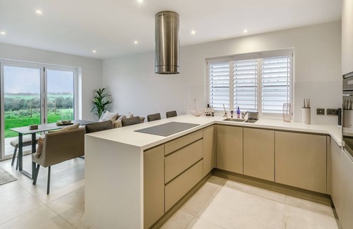 Truro Cabina | 3 bedroom accommodation in Chasewater, near Truro