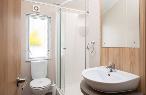 Rhyl Cabina | 3 bedroom accommodation in Rhyl