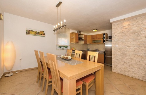 Drnis Casa | Alojamiento de 3 habitaciones en Drnis