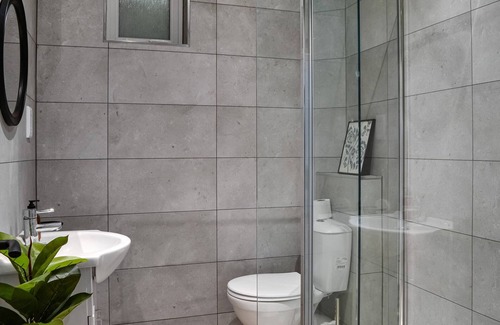 Prestwick Cabaña | 3 bedroom accommodation in Ayr
