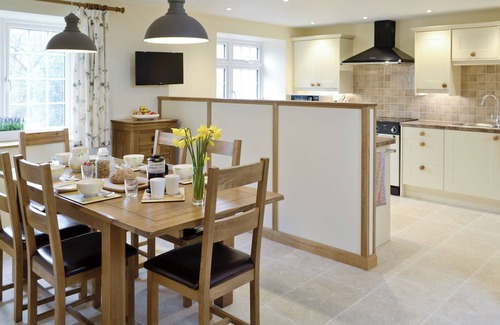 Frome Cabaña | Alojamiento de 3 habitaciones en Spring Gardens, Frome