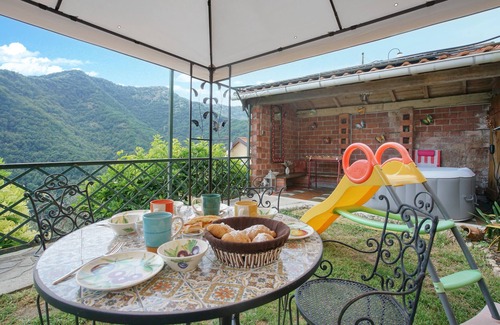 Avegno Apartamento | 3 bedroom amazing apartment in Avegno