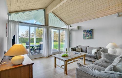 Næsby Strand Casa | 3 Bedroom Amazing Home In Nakskov