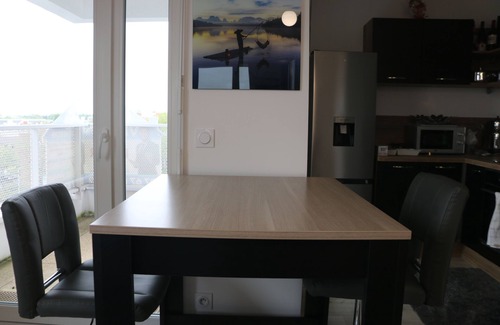 Courcouronnes Apartamento | 3 Bedroom Apartment in Ã‰vry-Courcouronnes