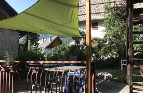 Vallouise-Pelvoux Apartamento | Apartamento de 3 dormitorios en Vallouise en un antiguo establo