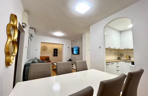 Babilonija Apartamento | 3 bedroom apartment Budva