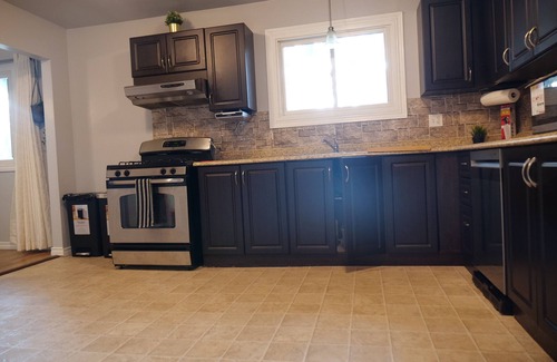 Amherstview Apartamento | 3-bedroom apartment in Kingston