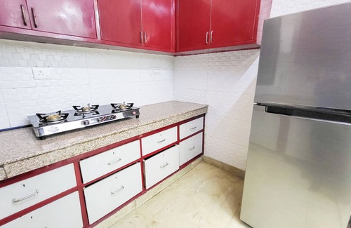 Pashim Vihar Apartamento | 3-bedroom apartment in marvelous Delhi with WiFi, AC