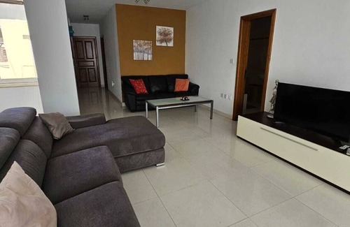 Madliena Apartamento | 3-Bedroom Apartment with Front Sea View, 200 sqm
