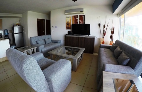 Puerto Vallarta Condominio | Apartamento de 3 dormitorios en la zona hotelera de la Joya.