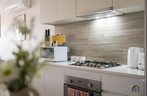 Homebush Apartamento | 3 bedroom apartment, Sleek Sanctuary in Homebush