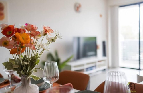 Homebush Apartamento | 3 bedroom apartment, Sleek Sanctuary in Homebush