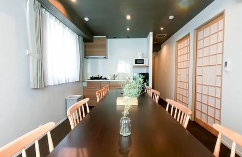 Naniwa Hotel | 3 Bedroom apartment - Three Bedroom Apartment / Osaka Ōsaka