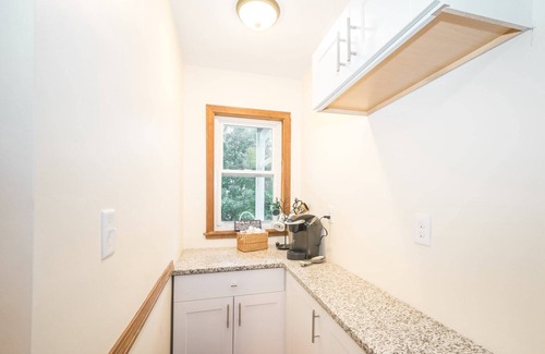 Allston Apartamento | Recientemente renovado 3 dormitorios cerca de Harvard / BU / BC con cable y wifi