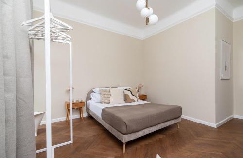 Stare Podgorze Apartamento | 3 bedroom Apartment with the balcony - Rejtana 10