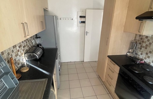 Germiston Apartamento | 3 bedroom Apartment in Bedfordview