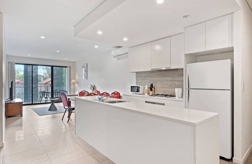 Homebush Apartamento | 3 bedroom apt close to Sydney Olympic park