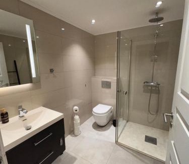 Gronland Apartamento | 3-bedroom apt for 7,Two baths, Oslo Central