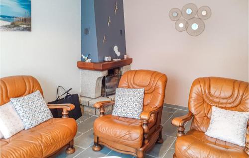 Saint-Carreuc Casa | 3 Bedroom Awesome Home In Saint-Carreuc