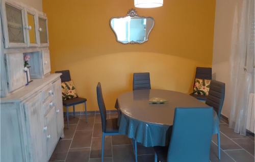 Saint-Carreuc Casa | 3 Bedroom Awesome Home In Saint-Carreuc