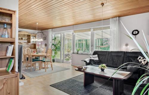 Horslunde Casa | 3 Bedroom Awesome Home In Horslunde