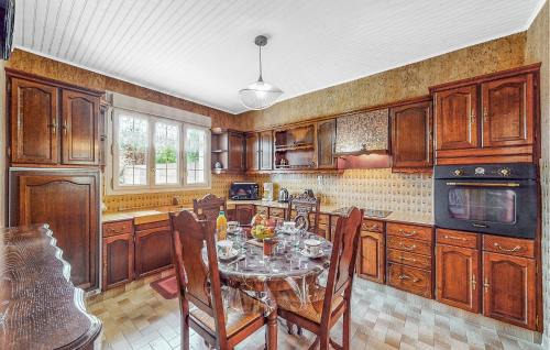 Riantec Casa | 3 Bedroom Awesome Home In Riantec