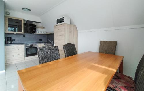 Vlagtwedde Casa | 3 Bedroom Awesome Home In Vlagtwedde