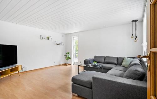 Helligsoe Casa | 3 Bedroom Beautiful Home In Videbæk