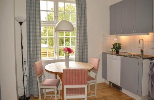 Mantorp Casa | 3 Bedroom Beautiful Home In Mantorp