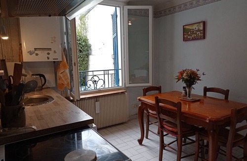Sartrouville Cama Y Desayuno | 3 Bedroom Bed & breakfast in Sartrouville