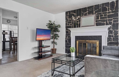 Greensboro Casa | 3-bedroom building in delightful Greensboro with AC, WiFi. Enjoy your stay