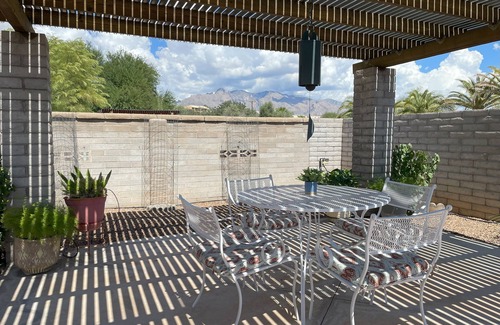 Tucson Casa | 3-bedroom building in enjoyable Tucson with AC, WiFi