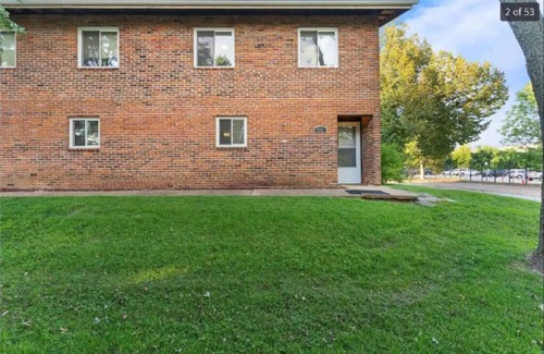 Airport Township Casa | 3-bedroom building in serene Saint Ann with WiFi, AC
