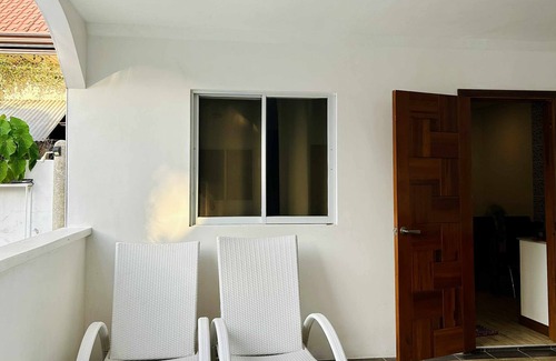 Santa Fe Casa | 3-bedroom bungalow & 1 big house for a comfortable & tranquil stay on the island