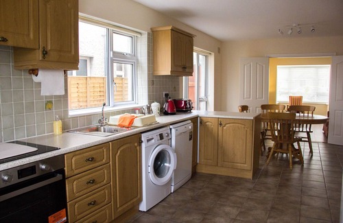 Bettystown Casa | Bungalow de 3 habitaciones, cerca de todos los servicios locales.