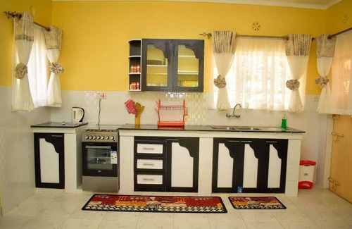 Nakuru Casa | 3-bedroom bungalow in brilliant Nakuru with Highspeed WiFi & Top-Notch Security.