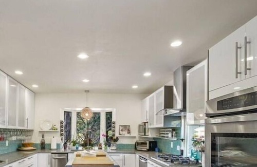 San Juan Capistrano Condominio | 3 Bedroom Condo L-460781 by Houzlet