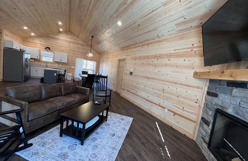 Brookville Cabina | 3-Bedroom Cabin near Brookville Lake