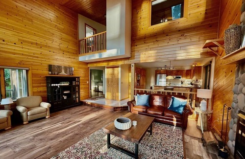 Crosslake Cabina | 3 Bedroom Cabin on Pristine Lake O'Brien - Spectacular Views with Pool Table