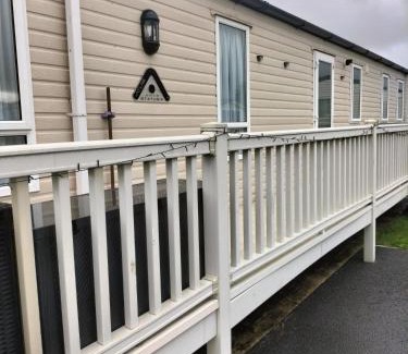 Rhyl Apartamento | 3 bedroom caravan, Rhyl, Edi Rita, Robin Hood, Pet Friendly